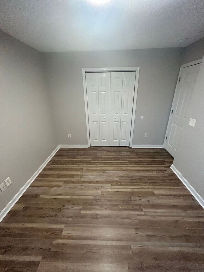 Building Photo - 1379 Pampas Cir