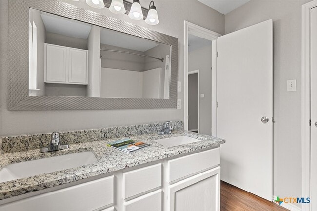 Building Photo - 7915 Redbrush