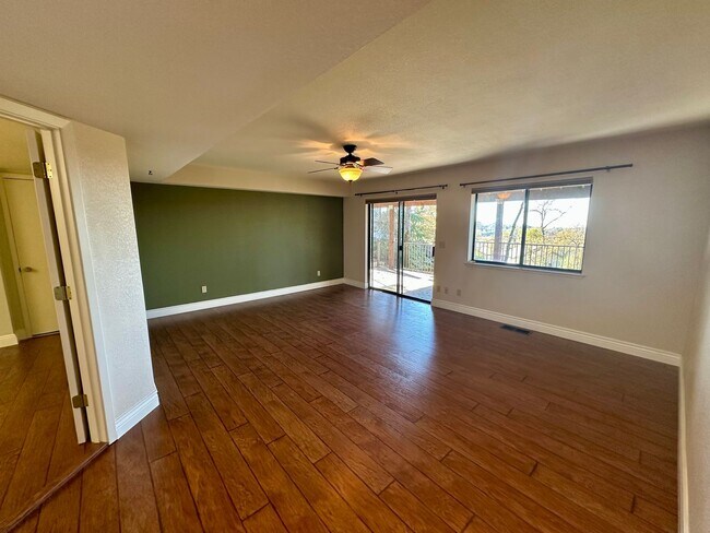 Building Photo - Beautiful 4-Bedroom Home with Stunning Views in Lake Wildwood, Penn Valley