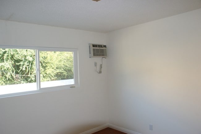 Bedroom - 642 Huntley Dr