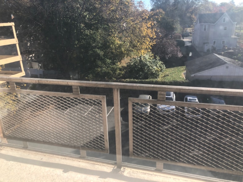 Building Photo - 147 Main St