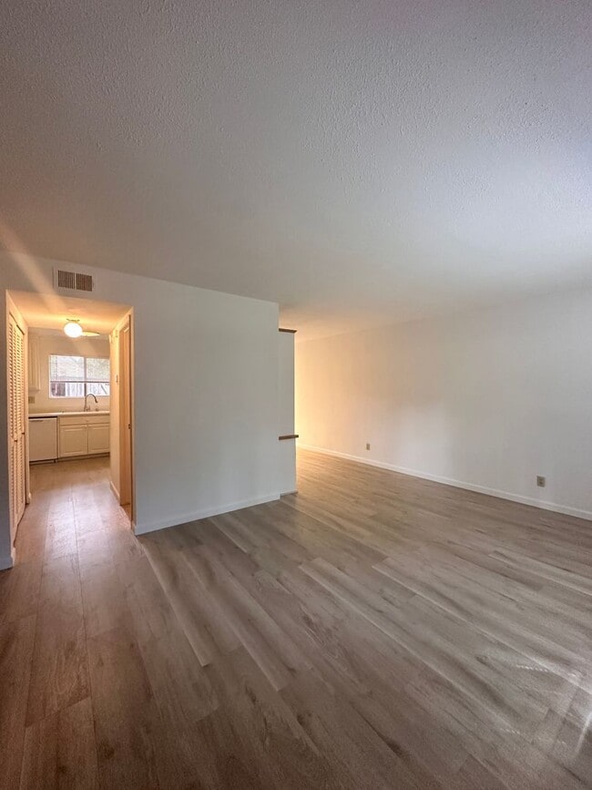Building Photo - Unit with updated flooring!
