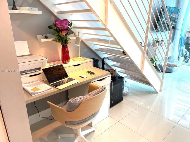 Building Photo - 60 SW 13th St