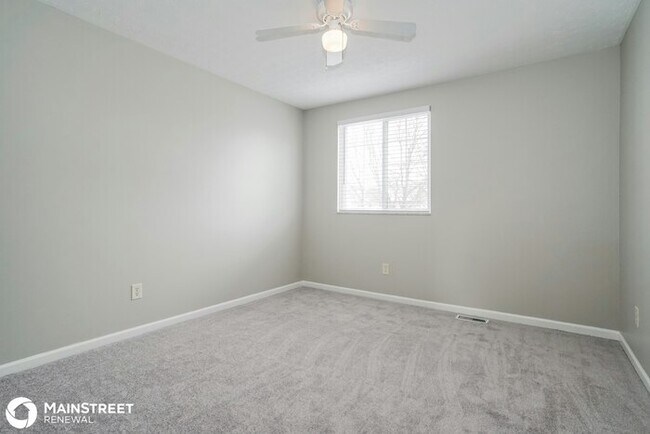 Building Photo - 228 Stonemast Loop, Pataskala, OH 43062