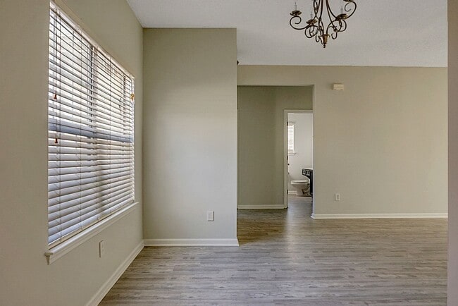 Building Photo - Beautiful Home in Goose Creek 3 Bedroom/2 ...