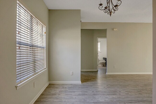 Building Photo - Cozy Comfort & Convenience: Your New 3 BR,...