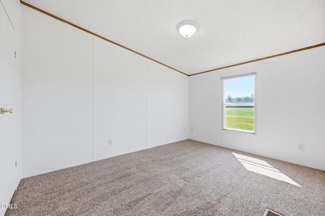 Building Photo - 1385 Live Oak Rd