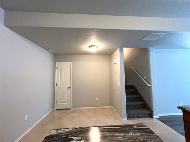 Building Photo - Contemporary, light-filled townhouse avail...