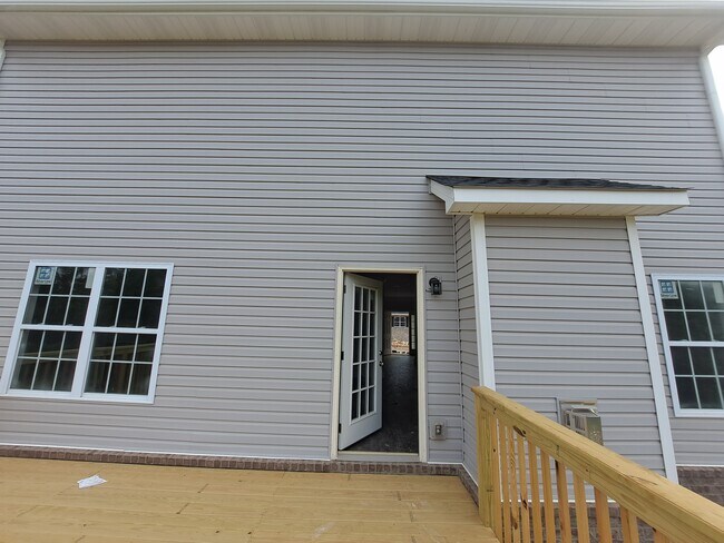 Building Photo - 9218 Upstream Ln