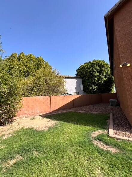 Building Photo - 6832 W Paso Trl