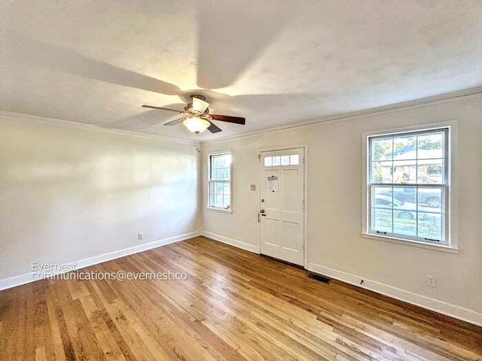 Building Photo - 3563 Aurora Cir