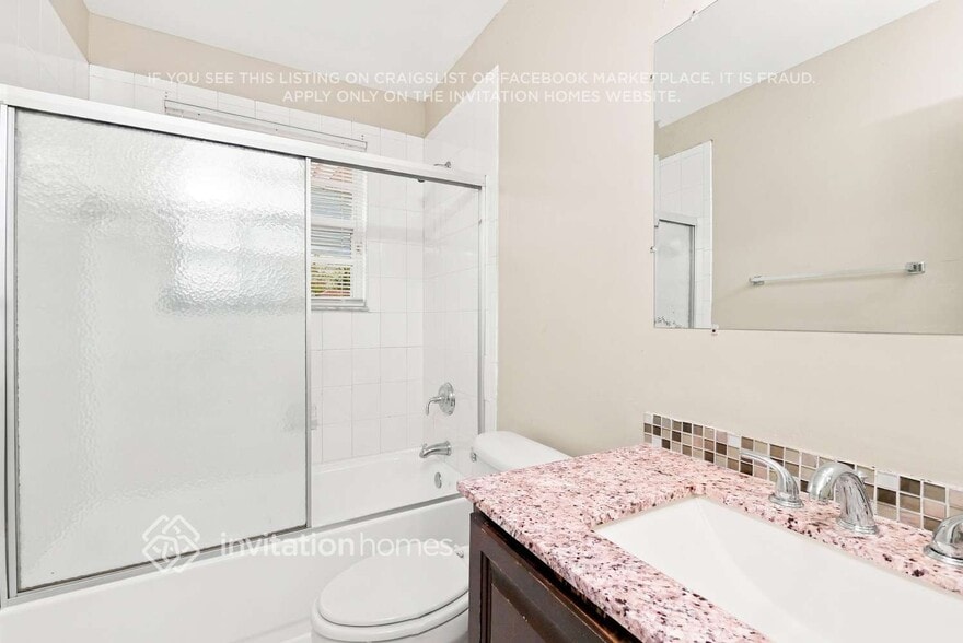 Building Photo - 15270 SW 46th Ct