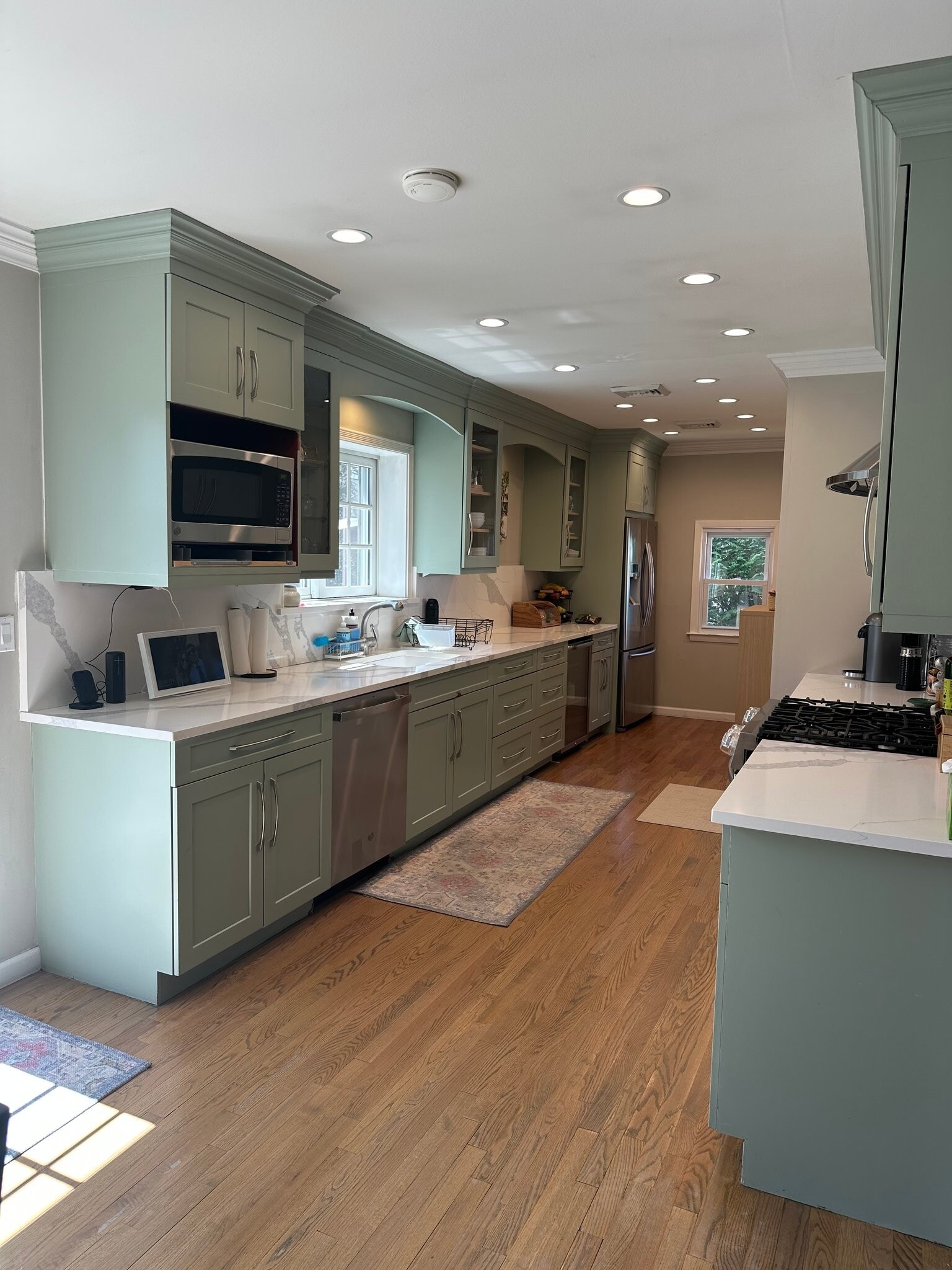 Building Photo - 46 Asbury Ave