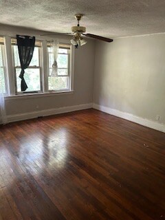 Building Photo - 1421 Ryland Ave