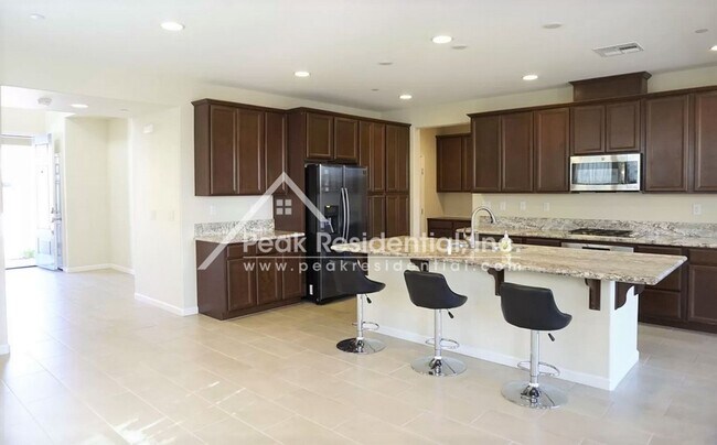 Building Photo - Wonderful Elk Grove 4bd/3ba Home with 2 Car Garage & Loft Area