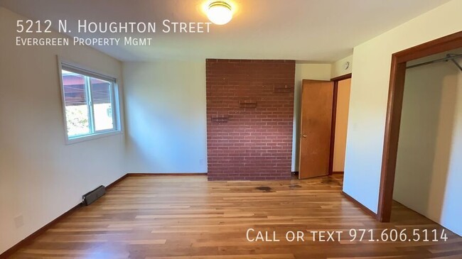 Building Photo - 5212 N Houghton St
