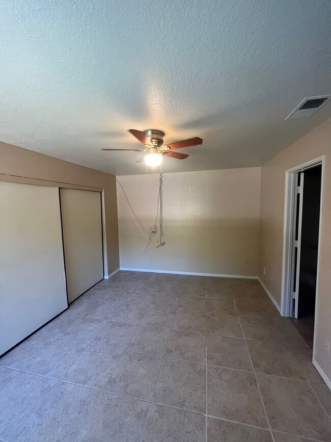 Building Photo - 11235 Avenida De Los Lobos