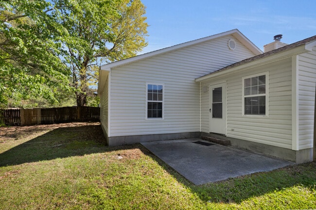 Building Photo - 334 Palamino Trail