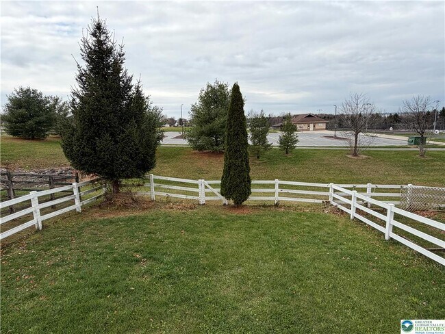 Building Photo - 7109 Hunt Dr