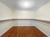 Building Photo - 7521 Blue Jay Dr