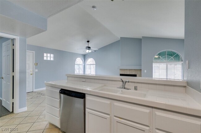 Building Photo - 2251 Wigwam Pkwy