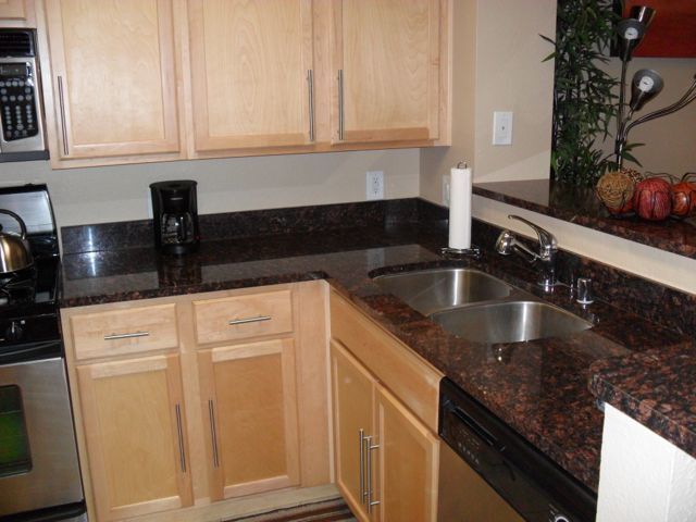 Building Photo - Meridian 2 bed | 2 bath Luxury Condo w/ Ut...