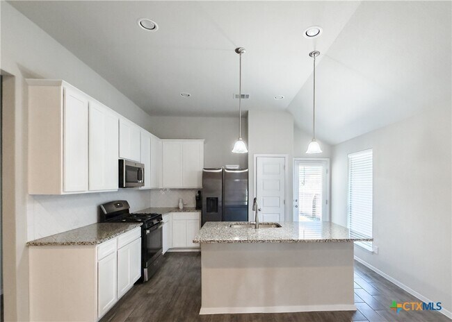 Building Photo - 139 Lyndon Dr