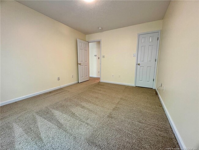 Building Photo - 2854 Kentberry Ct