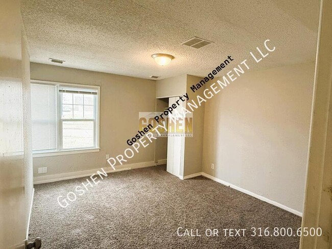 Building Photo - 1411 N Erie Ave