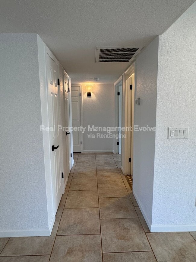 Building Photo - 4428 E Joan De Arc Ave