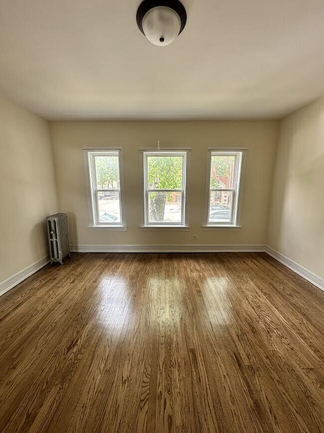 Building Photo - 0 bedroom in Chicago IL 60647