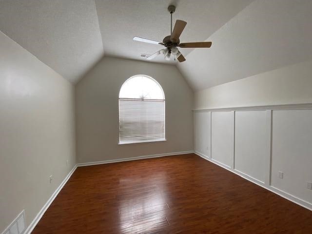 Building Photo - 325 Mossy Springs Dr