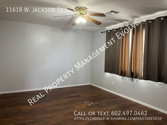 Building Photo - Lovely Avondale Home!