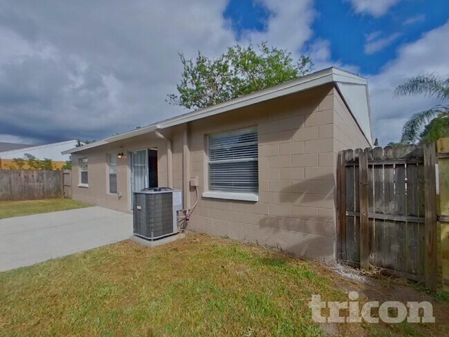 Building Photo - 14004 Basin St