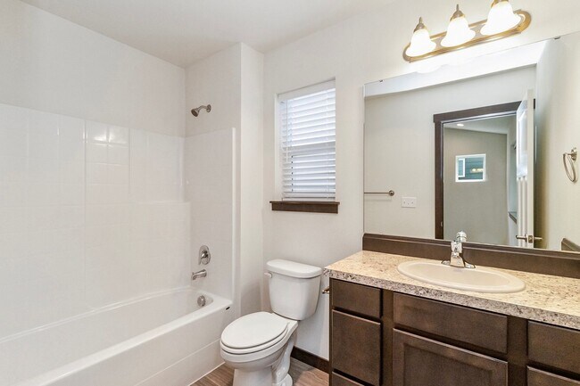 Building Photo - New Braidwood Village Home for Rent!