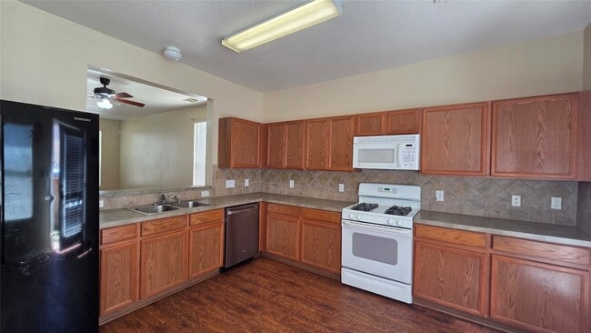 Building Photo - 16751 Pine Castle Dr