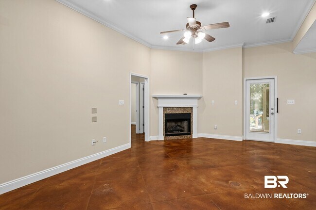 Building Photo - 20720 Northwood St
