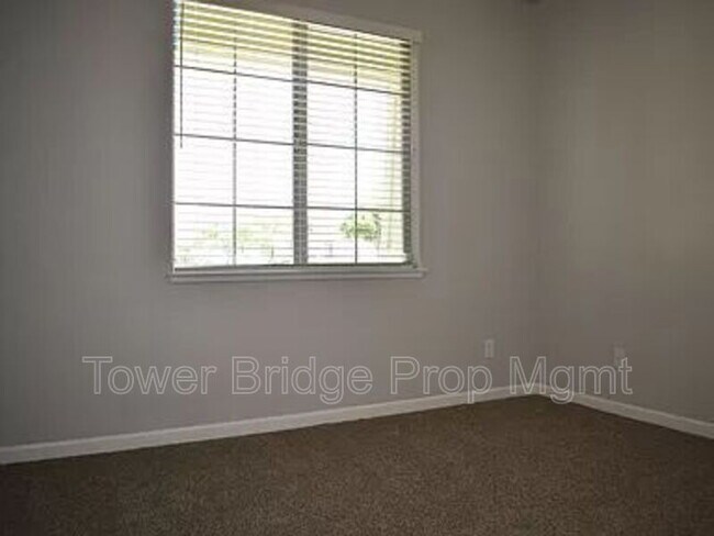 Building Photo - 3621 Trentino St