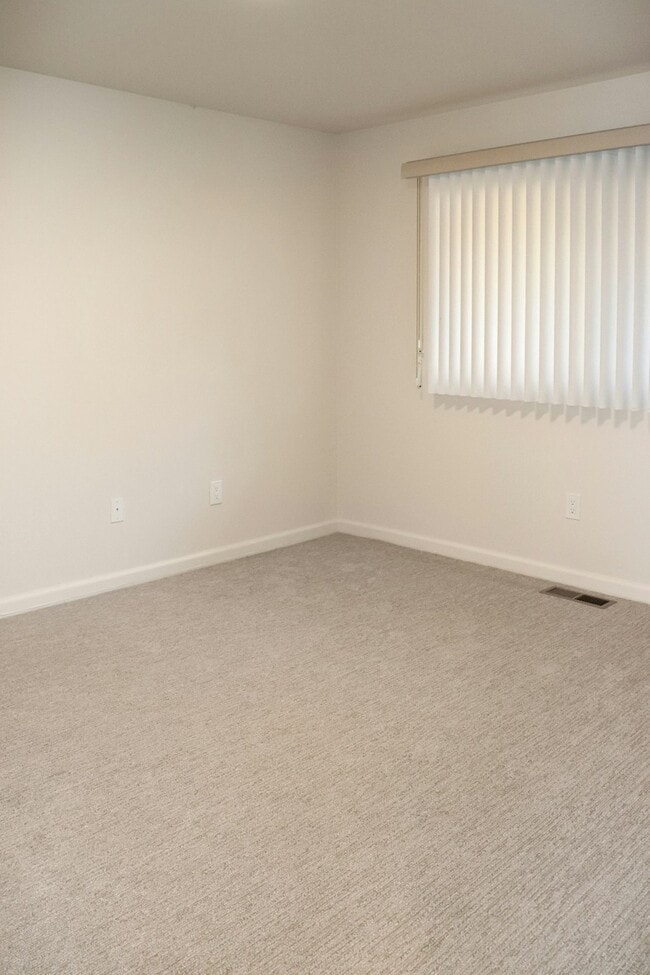 Building Photo - 55 Marinero Cir