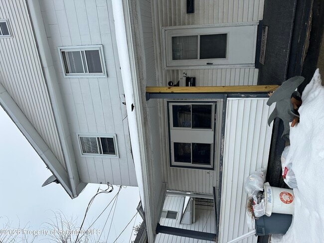 Building Photo - 32 Murray St