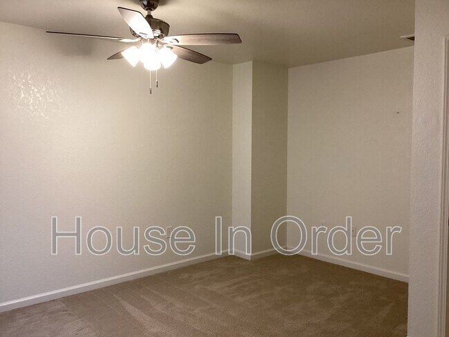 Building Photo - 11 Rathfarnham Rd