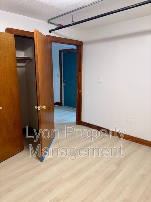 Building Photo - 262 Illinois St