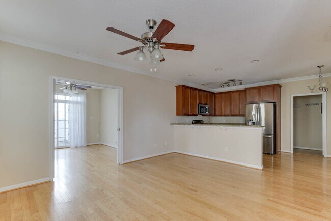 Building Photo - 4138 Seafarer Ave