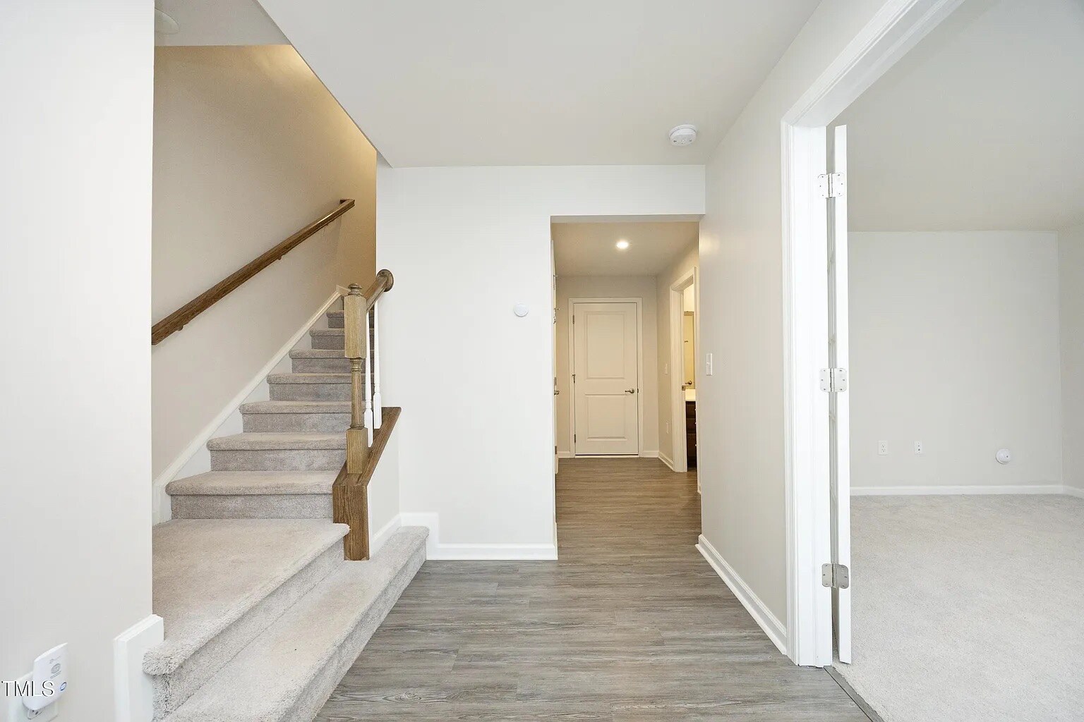 Building Photo - Room in Townhome on Excelsior Grand Ave
