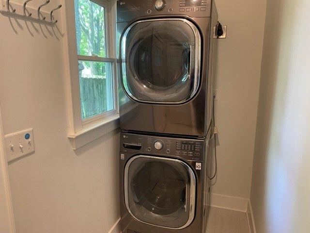 Building Photo - 1093 Kirkwood Ave SE