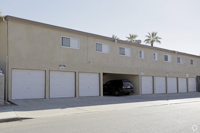 Building Photo - 6175