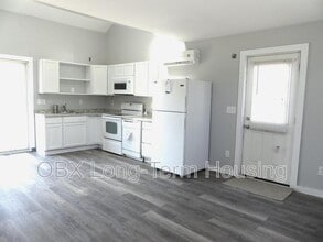 Building Photo - 111 Faris Dr