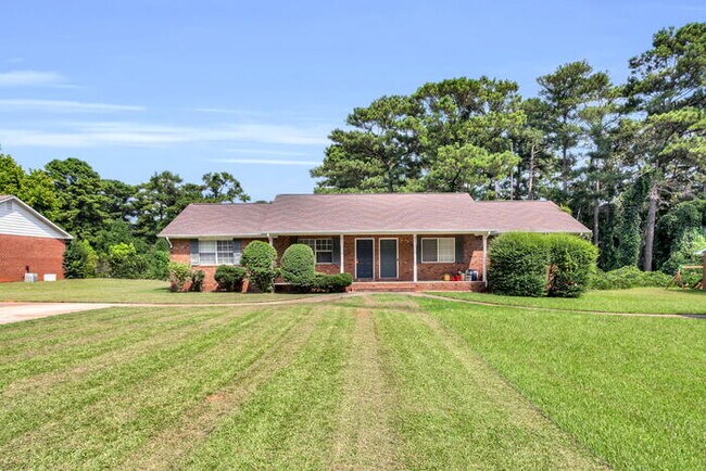Primary Photo - Upgraded Duplex with Huge Yard