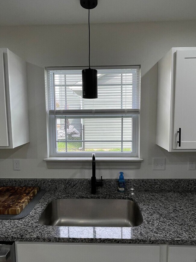 Building Photo - Built in 2025 3 Bed 2 Bath FOR RENT