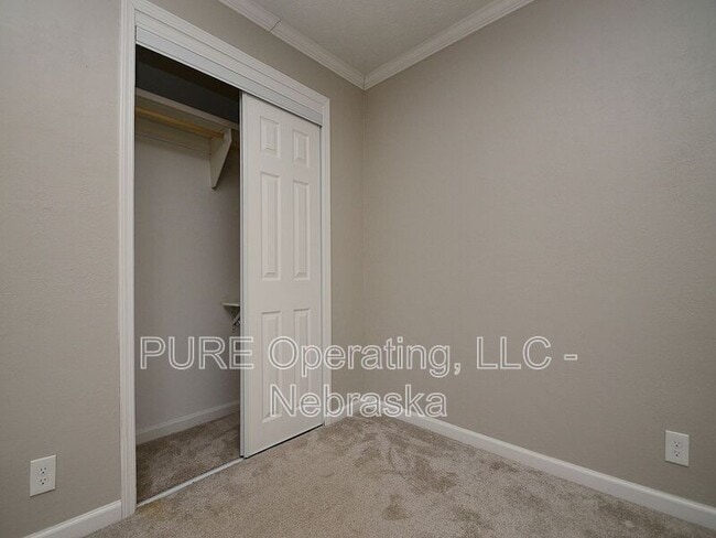 Building Photo - 13951 Jefferson Cir